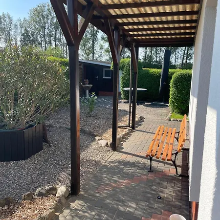 펜션 Bungalow -Ankerstube 48- Fuer 2 Erwachsene Und Ein Kind In Wanzka